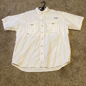 Men’s Columbia short sleeve PFG LARGE